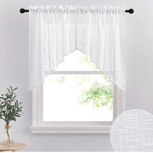 New and original packaging 36 x 36” valance